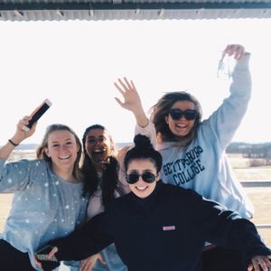 Meet your Posher, Madi